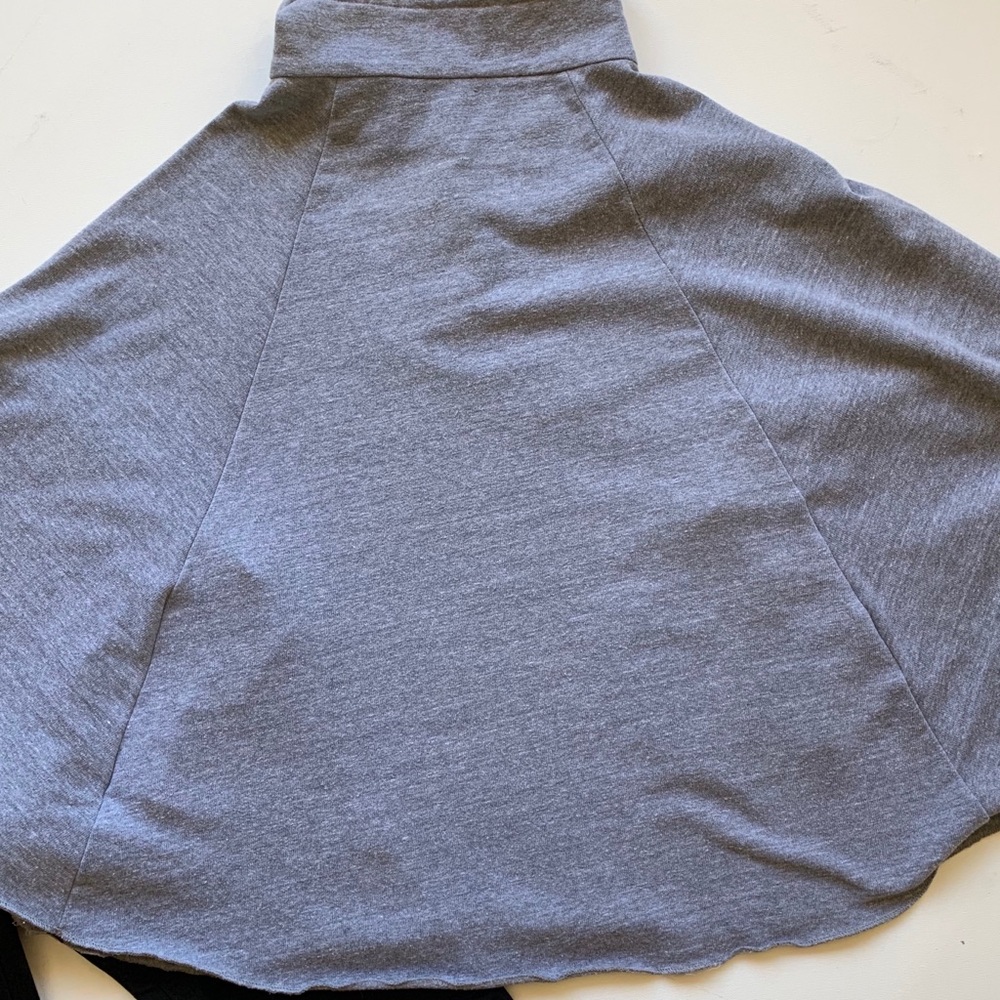 AG Adriano Goldschmied gray knit poncho size small - Picture 5 of 5